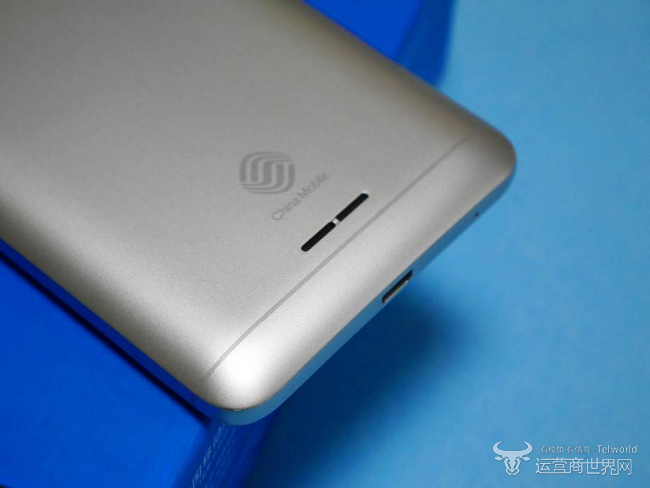 中国移动A4手机 中国移动A4手机